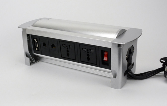 <b>一插多用 多功能插座带来智能革命！</b>