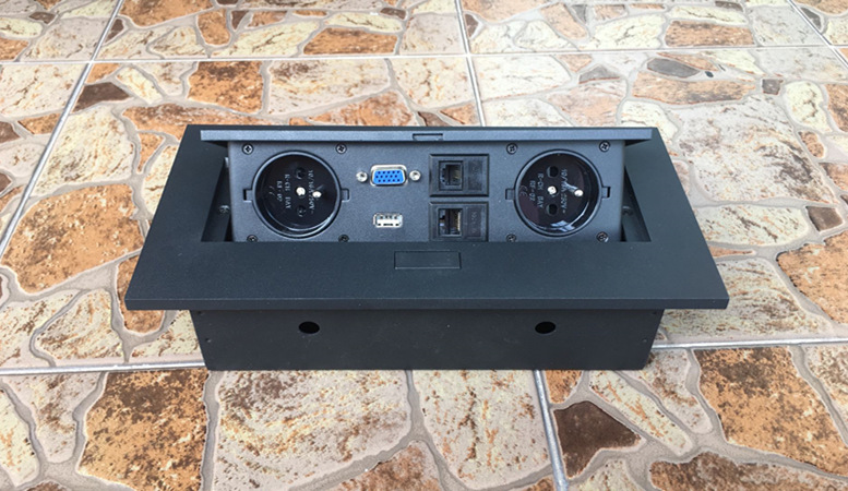 合适的桌面插座让你的办公桌面开始随心所欲