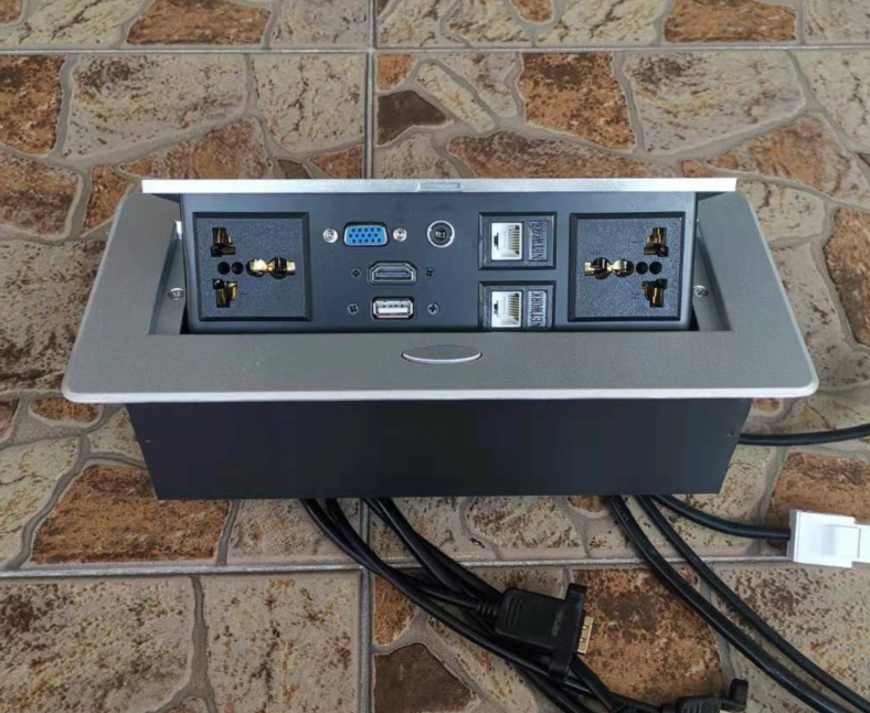 你是否想要拥有一款高级感的桌面插座？