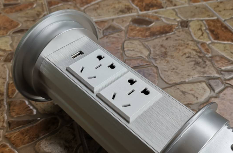 多功能插座的明显优势及便利