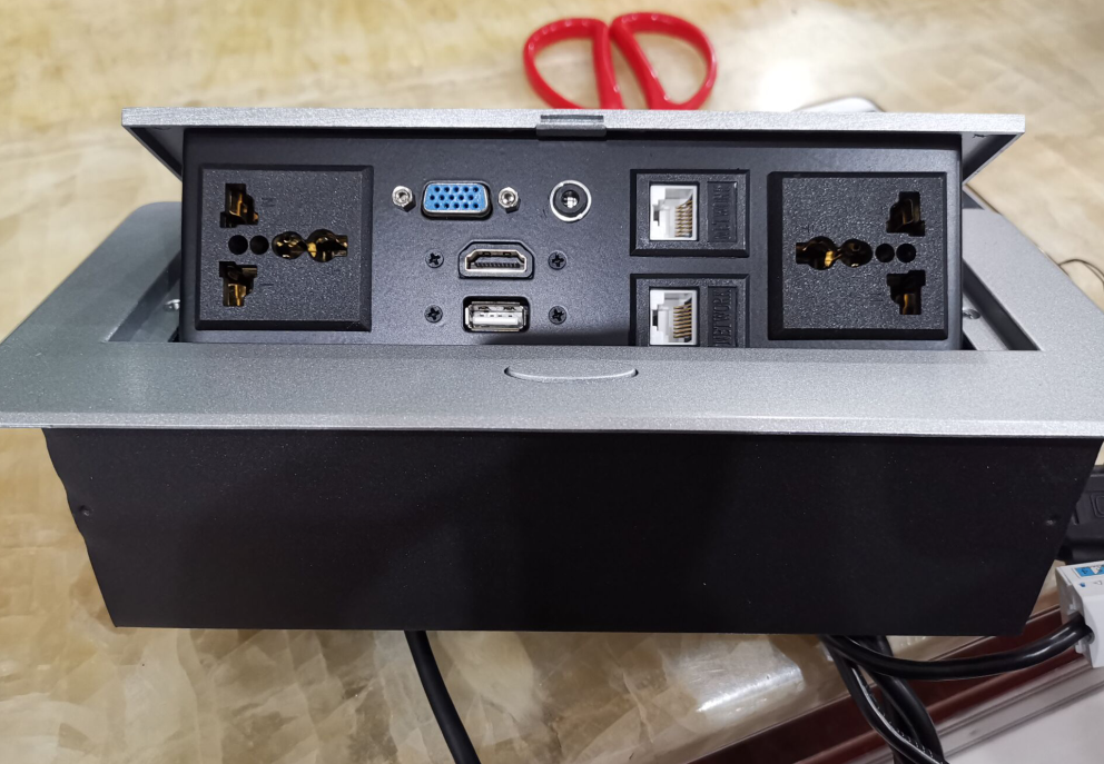 多功能桌面插座的价格是多少？如果你想购买，