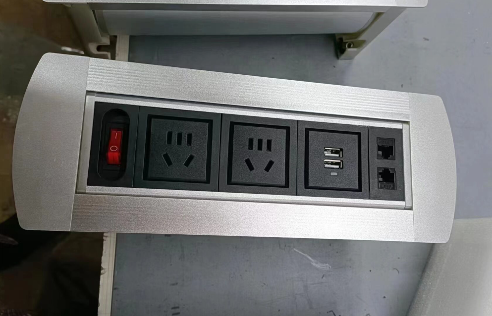 多媒体插座的谈论