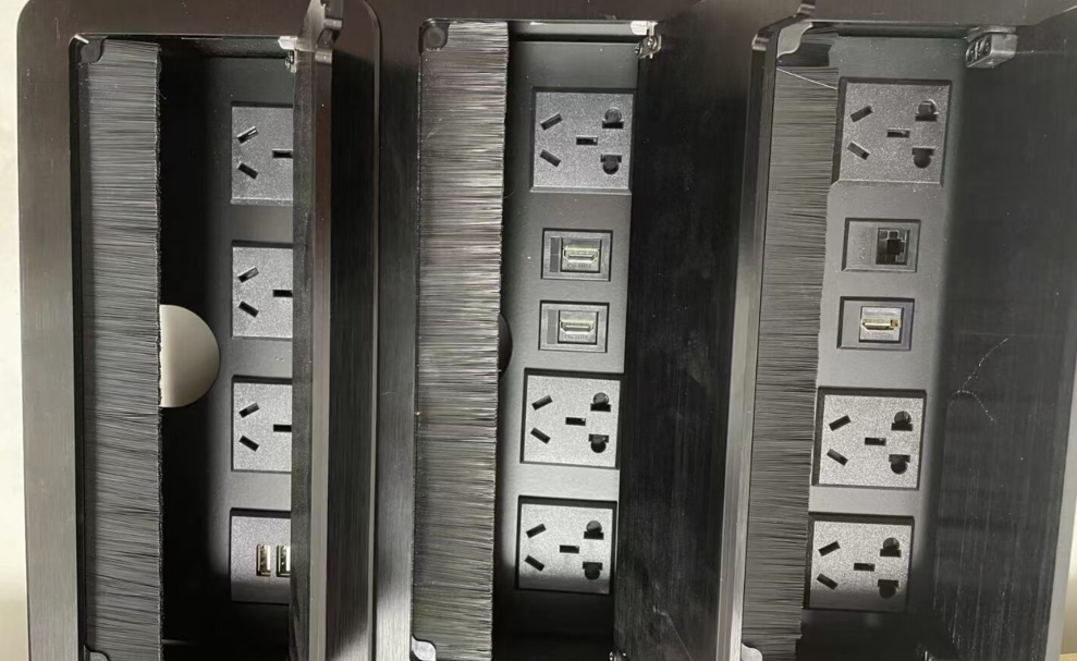 什么是多媒体插座